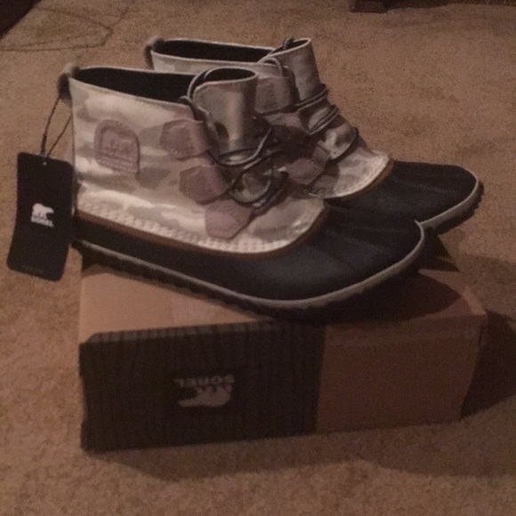 Sorel Out N About Canvas Lace Up Ankle Boots 9 & 8 - Picture 5 of 8